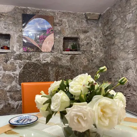 Majolica Apartment